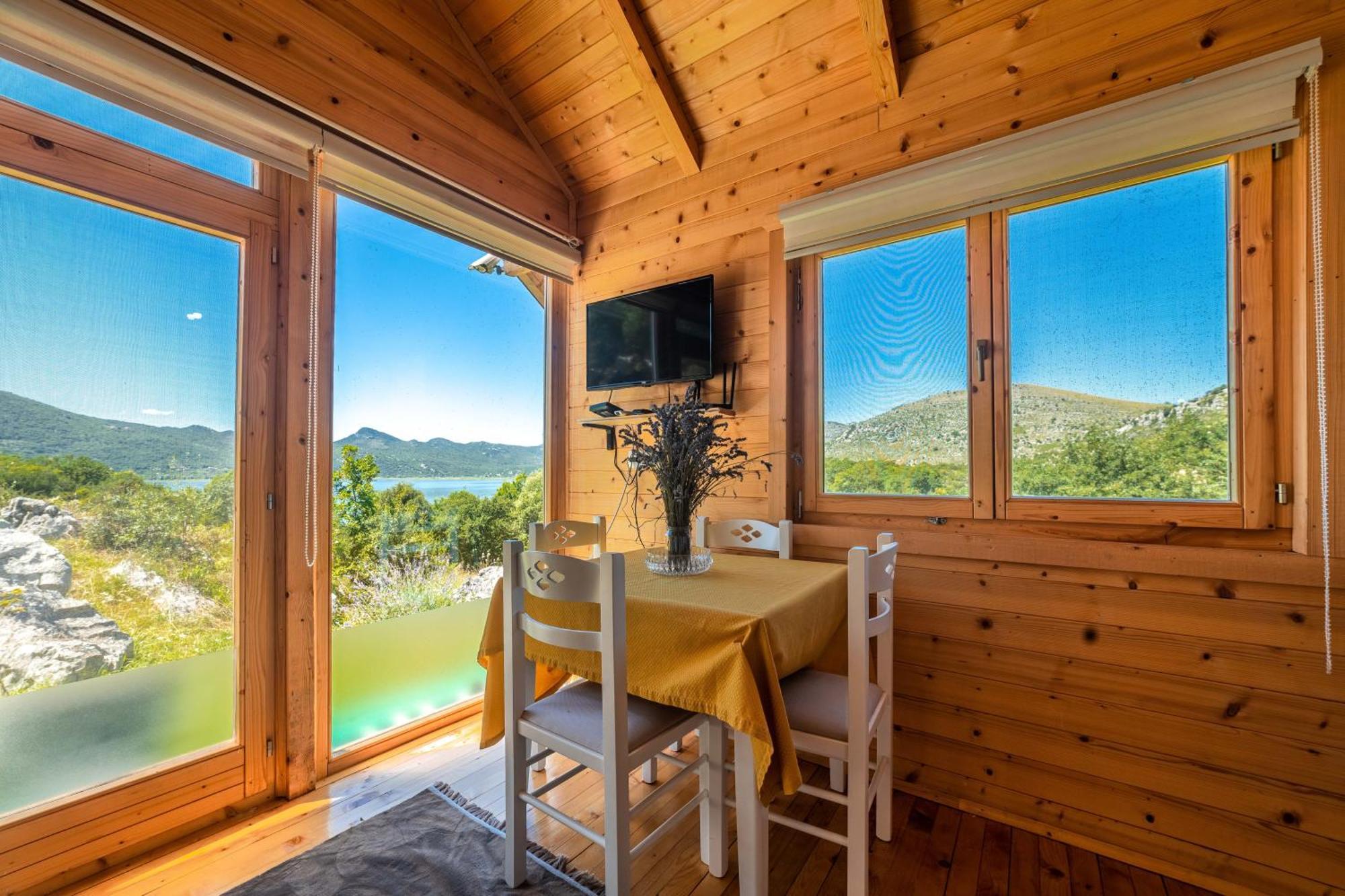 Boljesestre Lake Retreat Golubovci Luaran gambar
