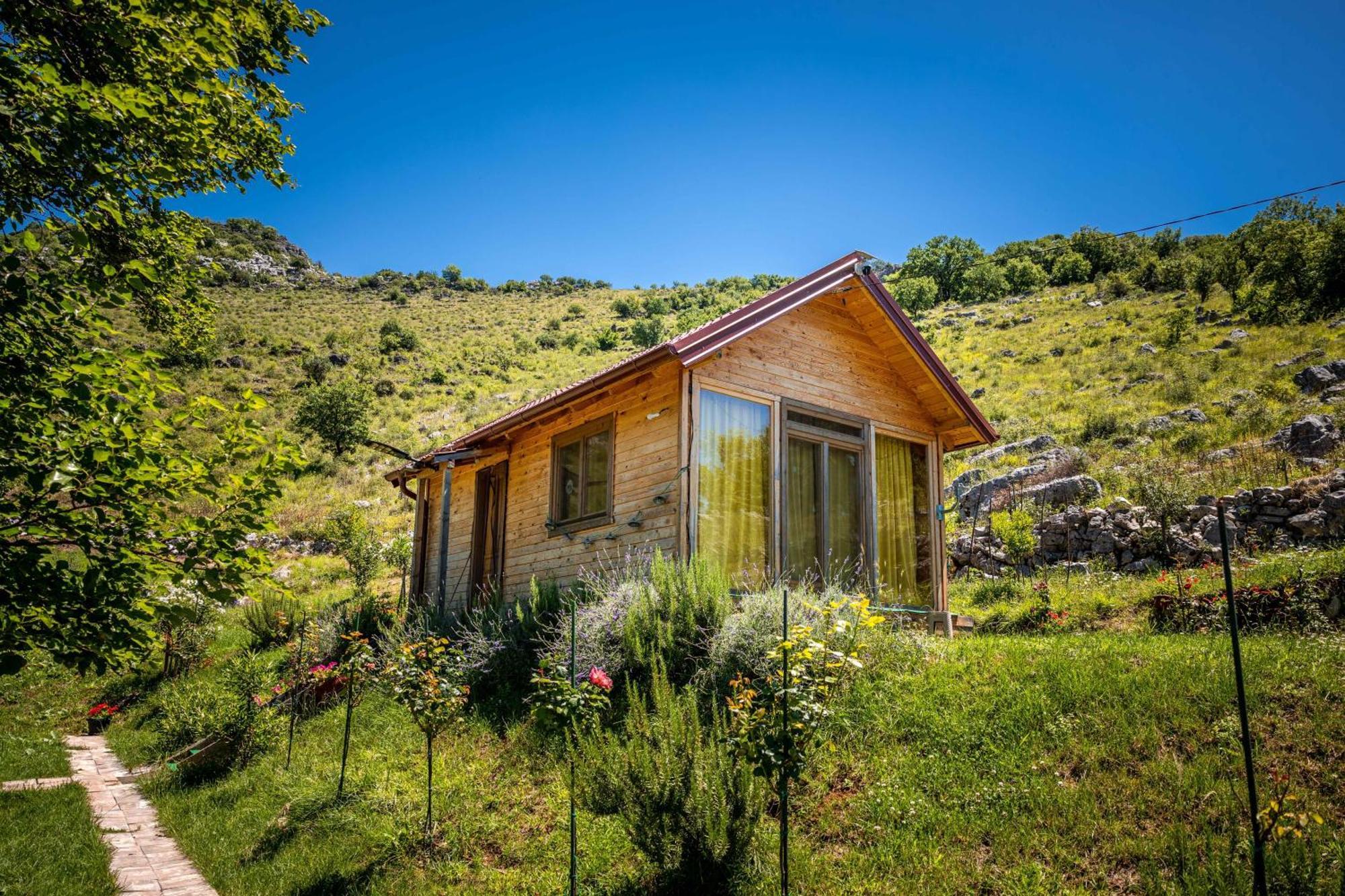 Boljesestre Lake Retreat Golubovci Luaran gambar